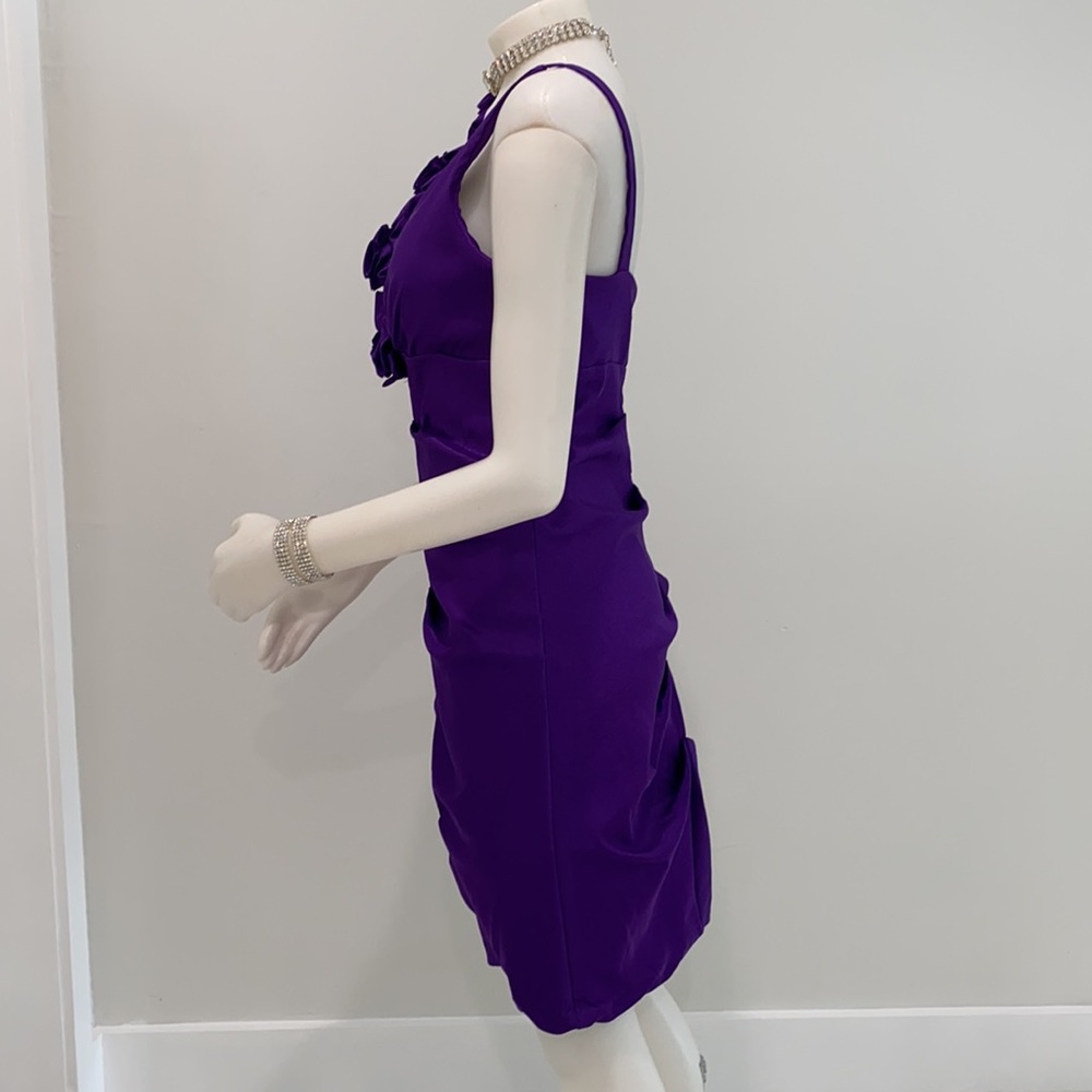 Dress - Picture 2 of 4